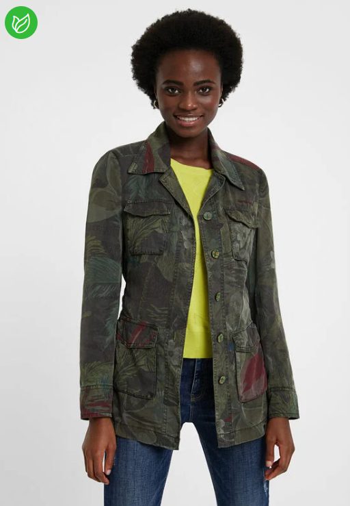 chaqueta militar desigual