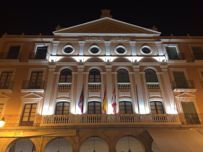 Teatro Juan Bravo Segovia Mañueco