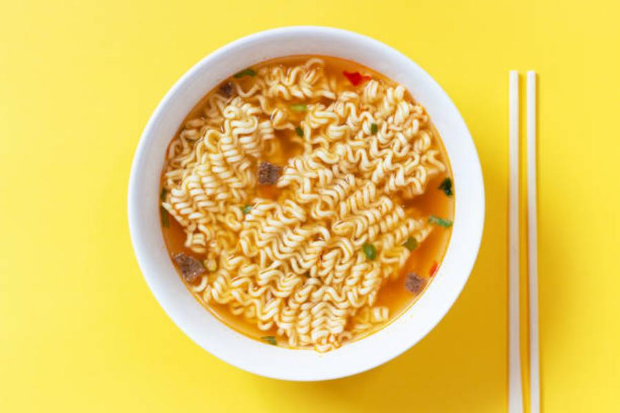 Sopa realizada con fideos