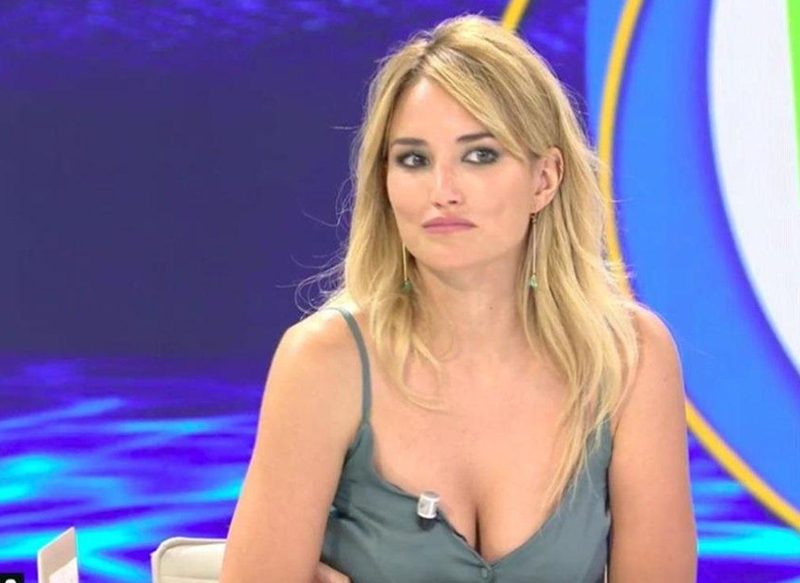 COLABORADORA DE SÁLVAME Y OTROS FORMATOS