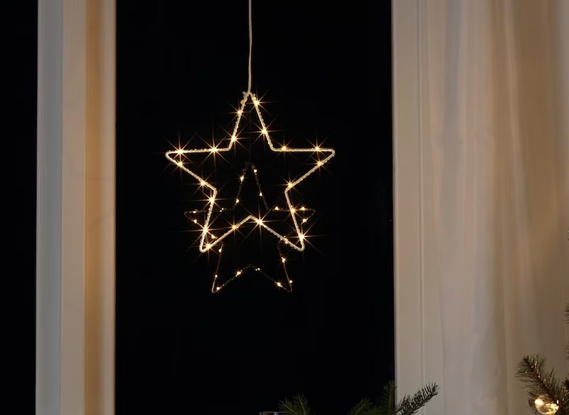 LÁMPARA DE TECHO LED FORMA DE ESTRELLA STRALA DE IKEA