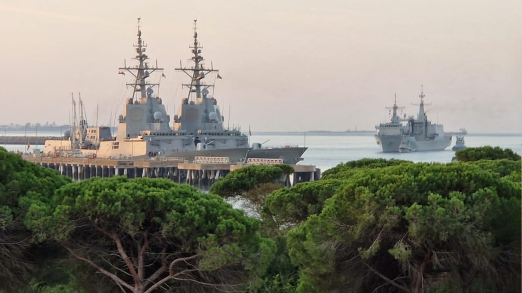 <strong>La Armada lidera un ejercicio naval de guerra electrónica de alta intensidad</strong> 2 Moncloa Fgjvy85XoAAzUkK Moncloa
