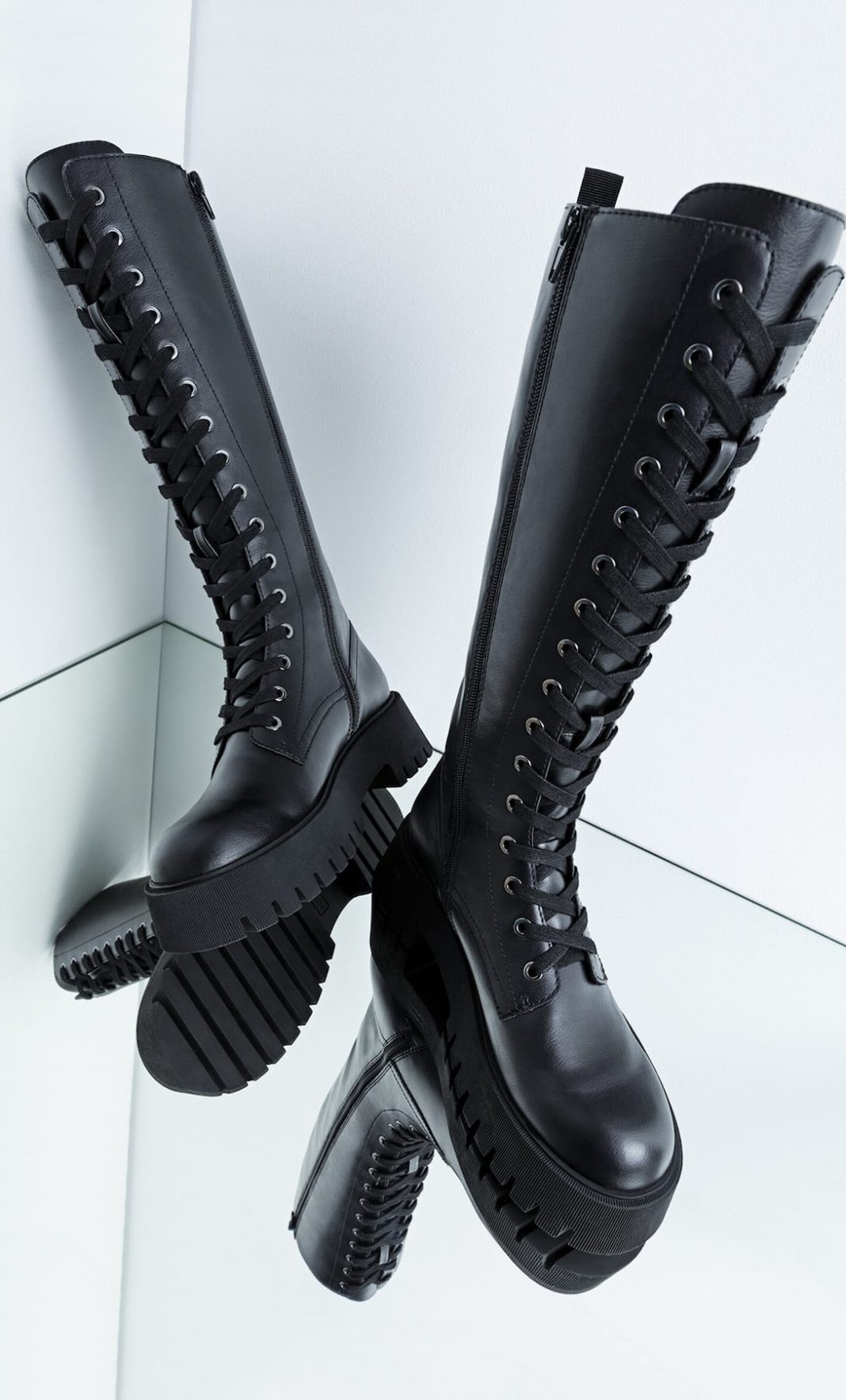 botas acordonadas