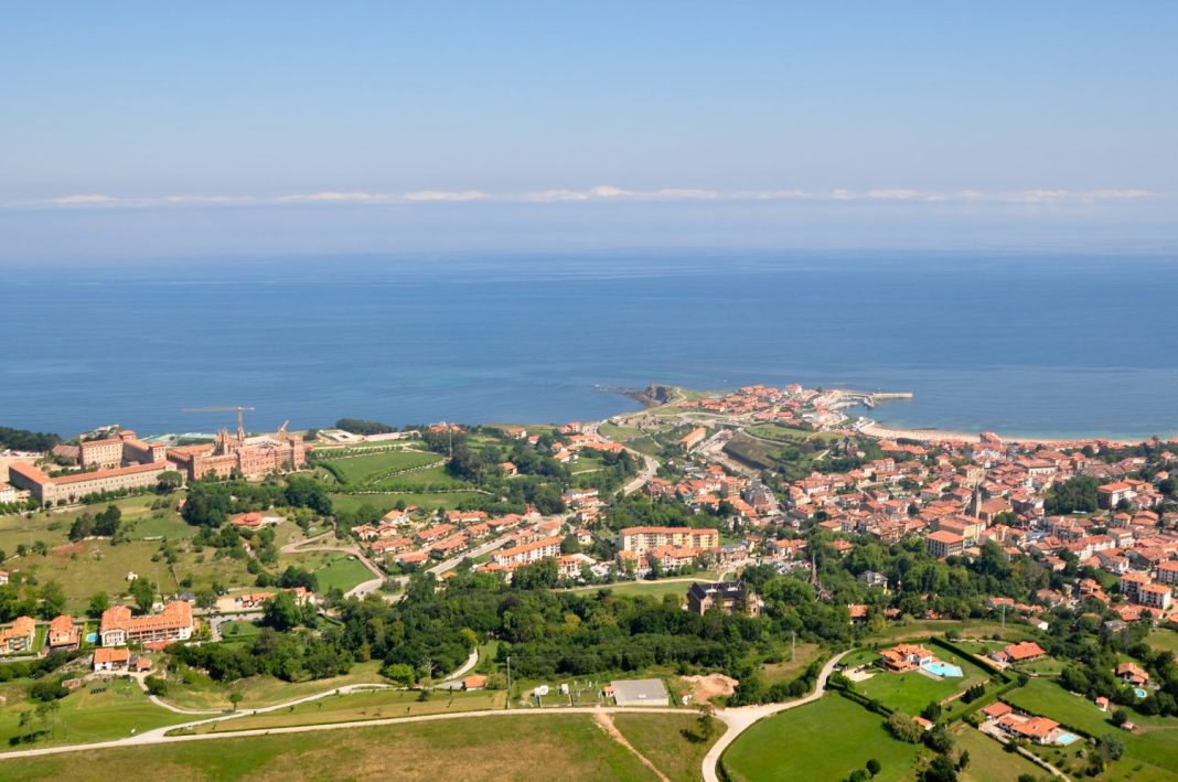 comillas es uno de los pueblos de cantabria más bonitos