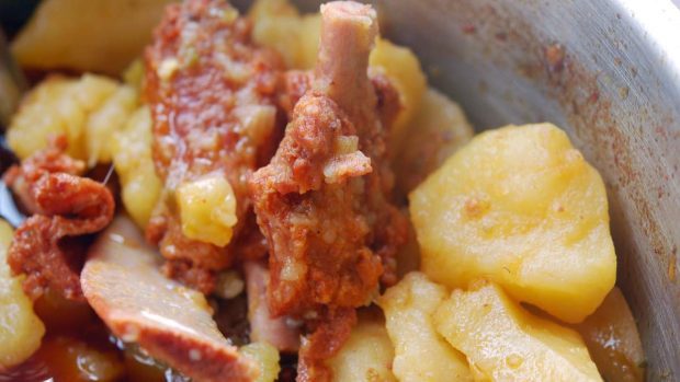 receta patatas con costillas