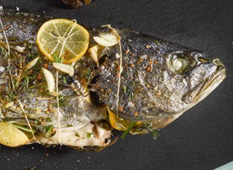 RECETA DE CORVINA AL HORNO CON VERDURAS Y SETAS