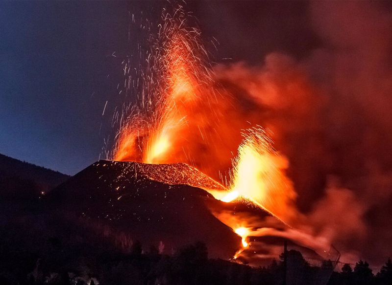 EL VOLCÁN DE LA PALMA ACUMULÓ MAGMA DURANTE TRES MESES Y MEDIO