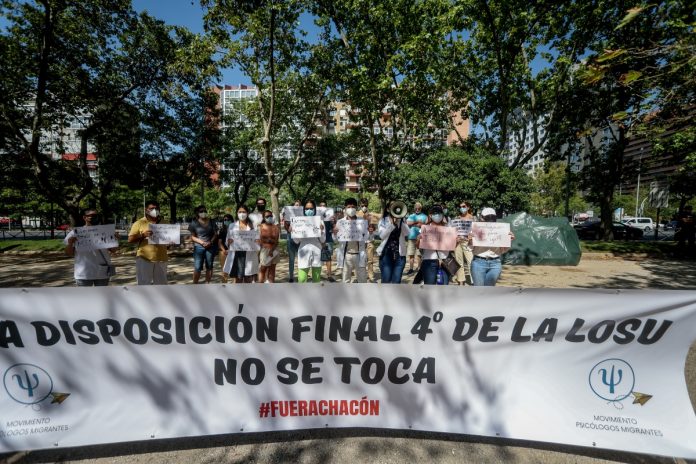 Psicólogos extranjeros manifestación.