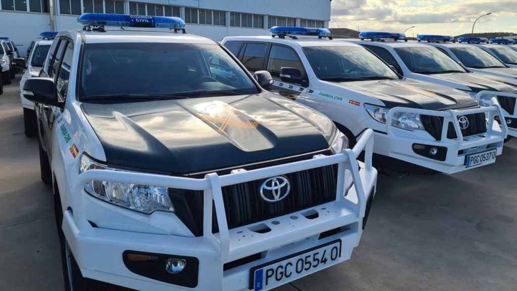 Los todoterreno anti narcos que la Guardia Civil despliega en el Campo de Gibraltar 2 Moncloa toyota land cruiser de la guardia civil Moncloa