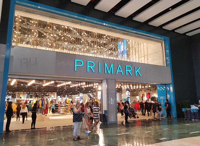 PRIMARK, DENUNCIADA POR PLAGIAR UN LOGO EN UNA SUDADERA INFANTIL