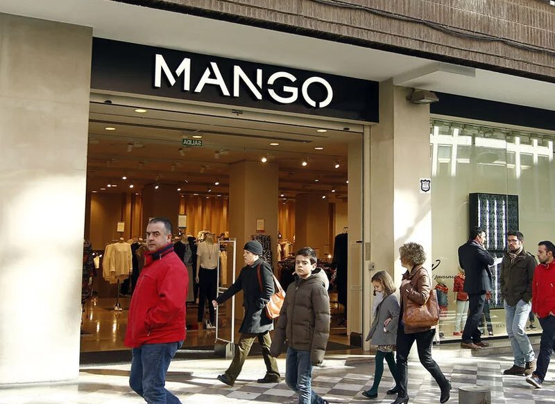 LA TIENDA DECIDIRÁ SI LA ROPA DE MANGO TE LA CAMBIAN POR OTRA PRENDA O TE DEVUELVEN EL IMPORTE