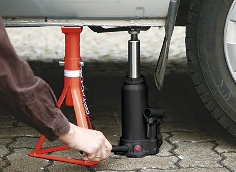 GATO HIDRÁULICO COMPACTO AUTO XS, A LA VENTA EN ALDI