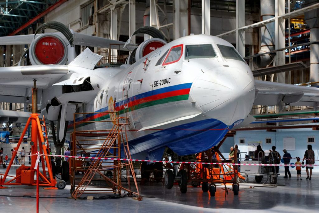 <strong>Argelia a punto de recibir su primer avión anfibio ruso Beriev Be-200</strong> 3 Moncloa Beriev Be 200 226108669 Moncloa