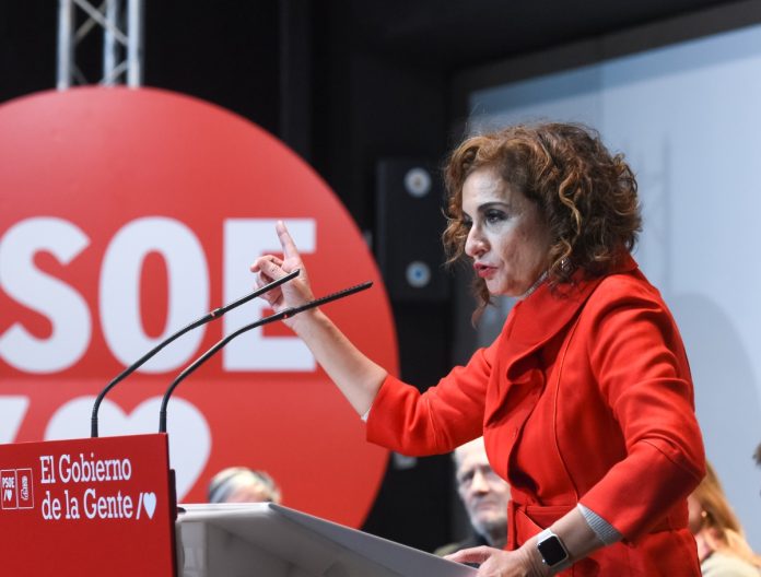 maria jesus montero sindicatos manifestación