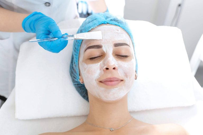Crina Rus Beauty Center explica qué es y cuáles son los beneficios de la yesoterapia facial
