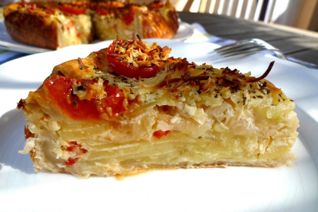 Pastel de calabacín: Una auténtica delicia para chuparse los dedos 1 Moncloa pastel de patatas con calabacines 1 Moncloa