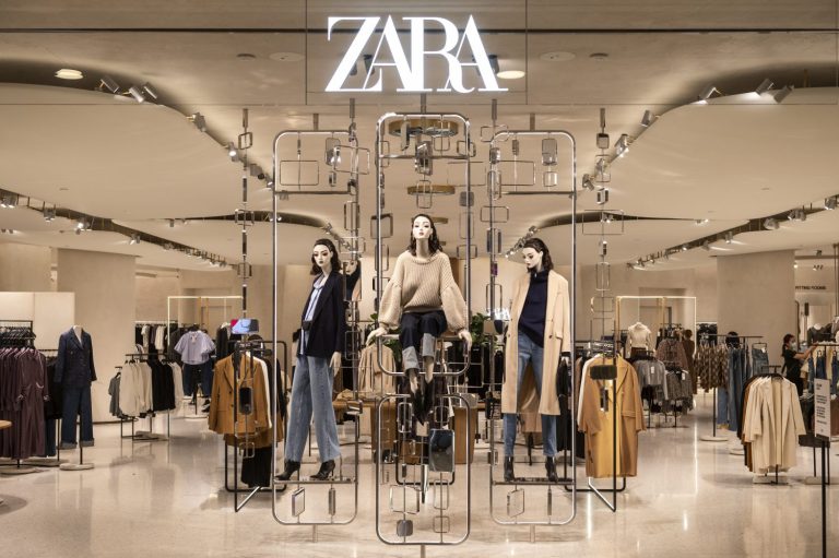 Zara: su chaqueta más buscada rebajada al 50%