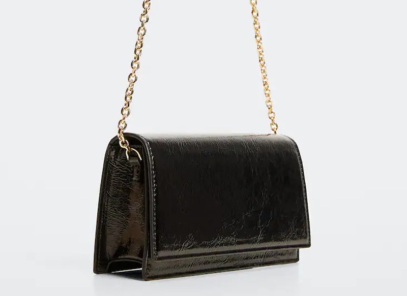 BOLSO DE MANGO CON SOLAPA Y CADENA