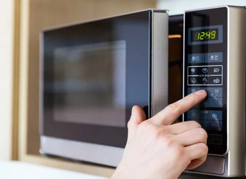 EL MICROONDAS SIRVE PARA DESINFECTAR