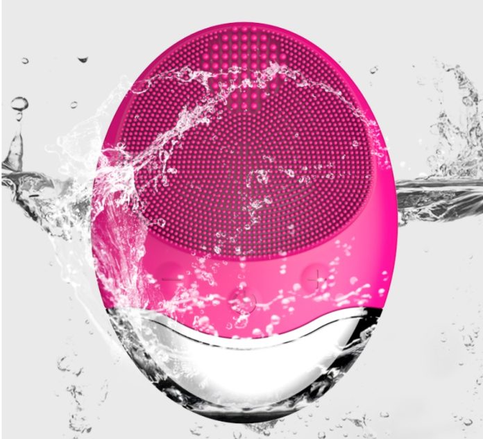 Este cepillo facial ultrasónico que limpiará tu cara en profundidad cuesta menos de 10 euros en Aliexpress