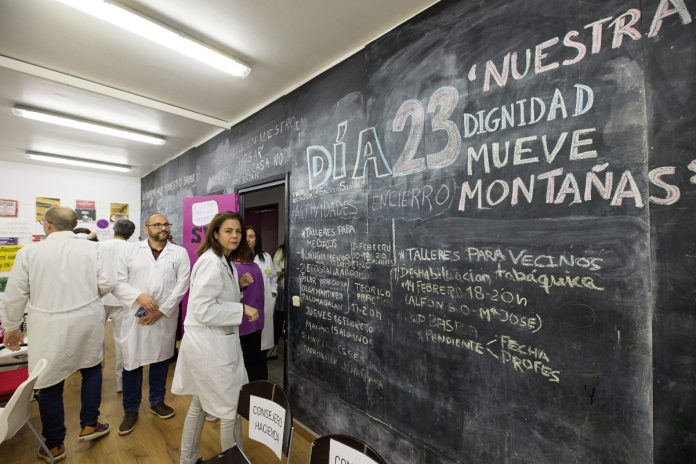 Centro de Salud Manotera con médicos en huelga.