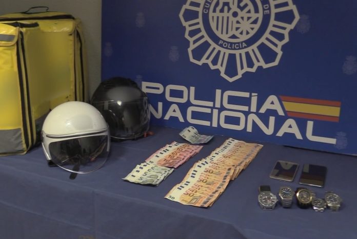 Venezolanos fueron detenidos por la policía.