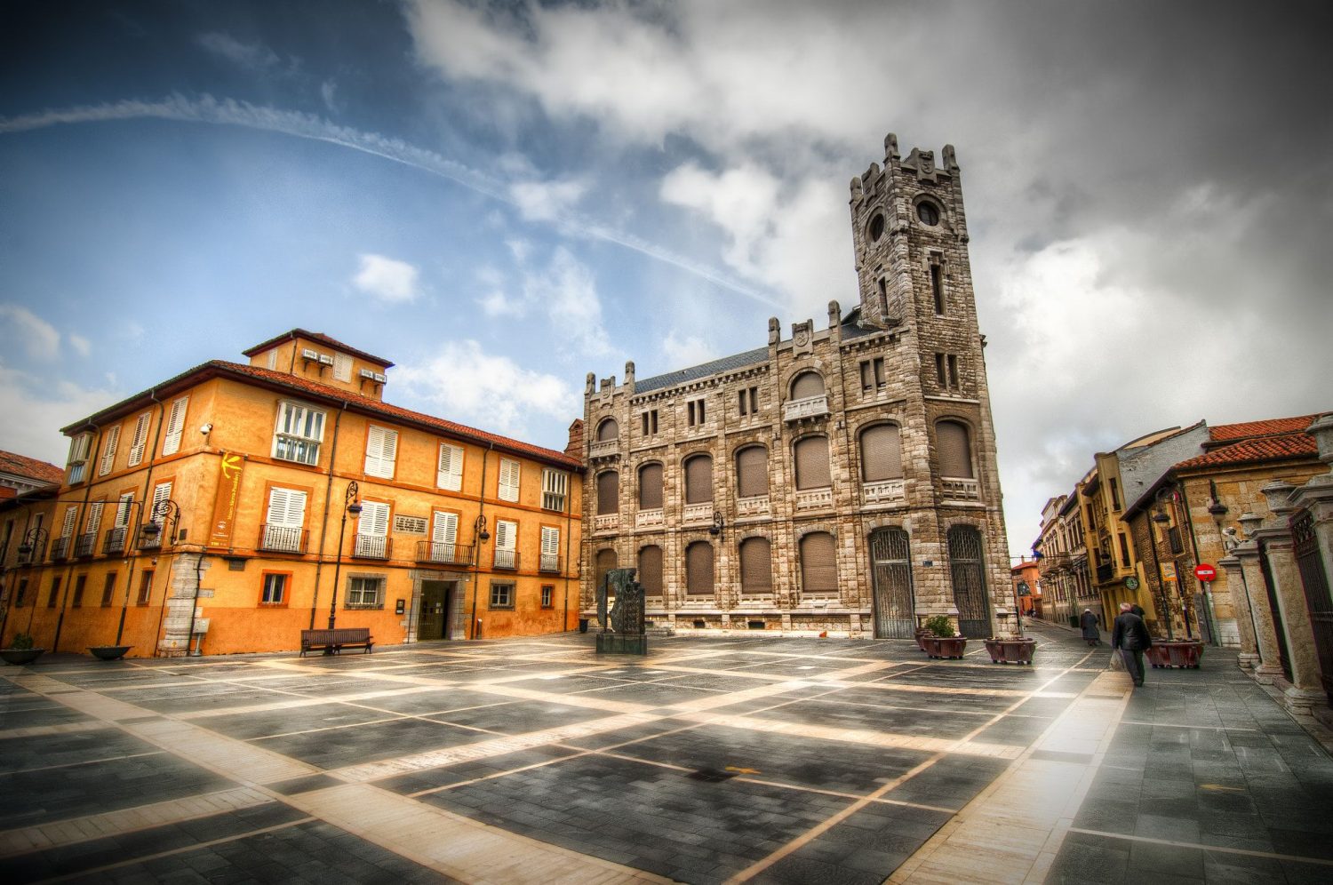 Catedral de León: La verdad oculta jamás contada 3 Moncloa La Plaza de Regla