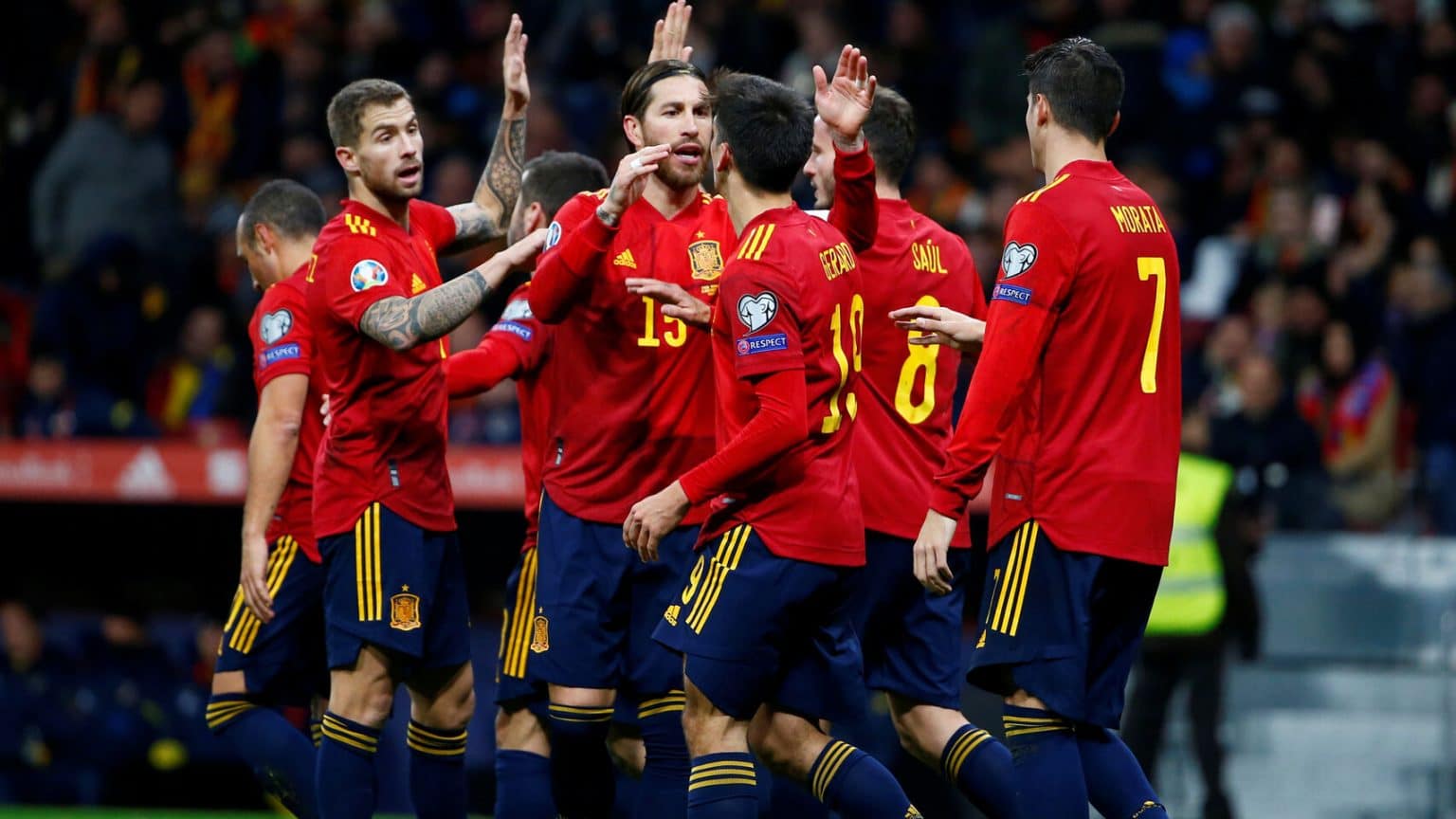 Cómo el fútbol español cambió la identidad nacional 1 Moncloa Fútbol español une a diferentes regiones y culturas