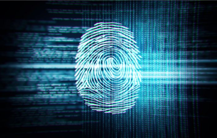 La OCU lanza una advertencia sobre la nueva huella digital que te sigue incluso en modo incógnito