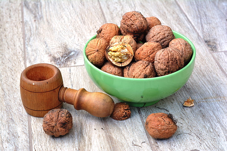 las nueces son fuente de proteinas