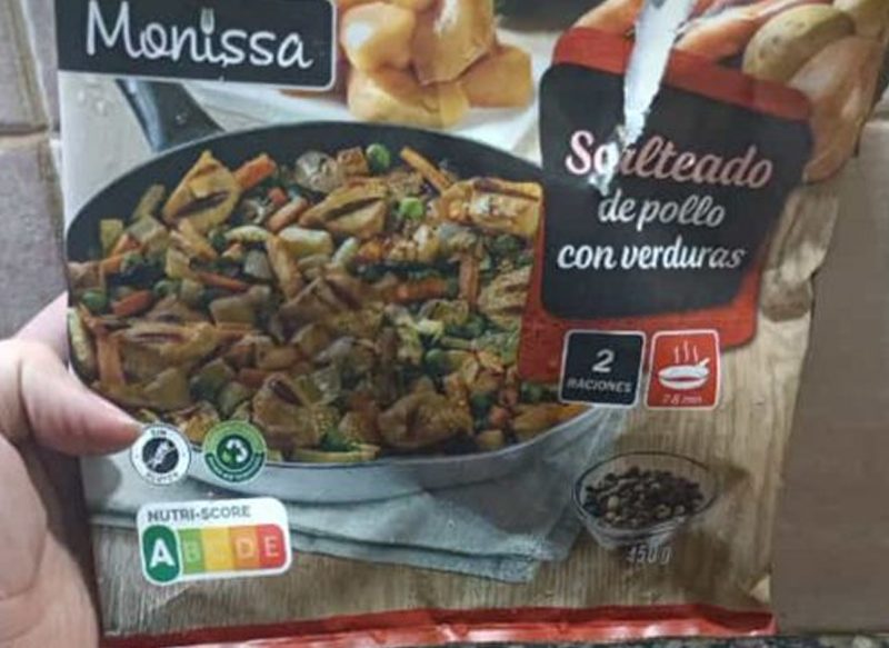 LA SORPRESA DE UN CLIENTE TRAS ABRIR UN PAQUETE DE POLLO CON VEGETALES DE LIDL