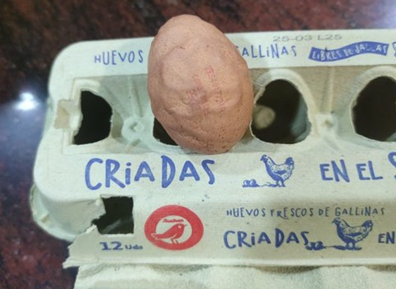 EL TREMENDO CABREO DE UN USUARIO TRAS COMPRAR HUEVOS EN ALCAMPO