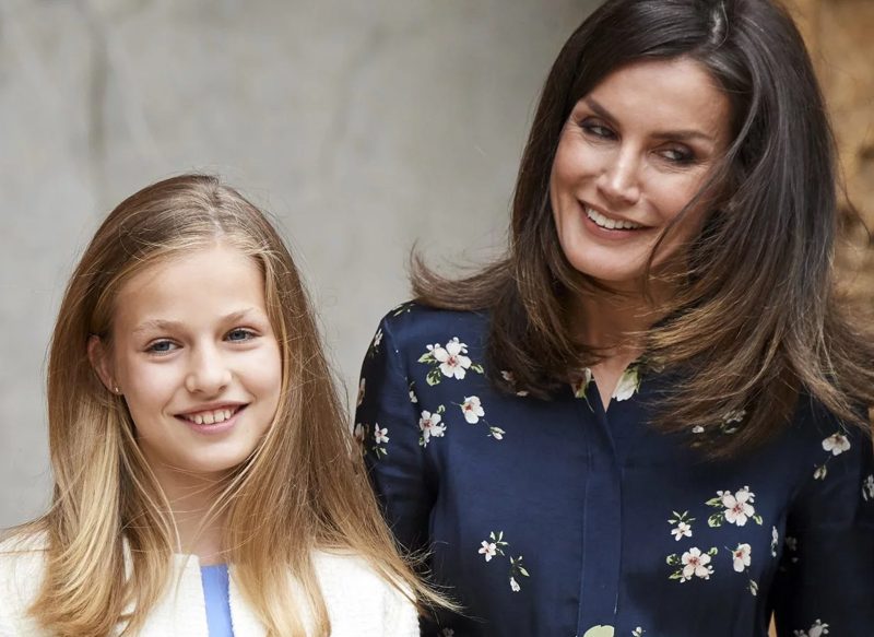 LA REINA LETIZIA PROHIBE TENER NOVIO A LEONOR