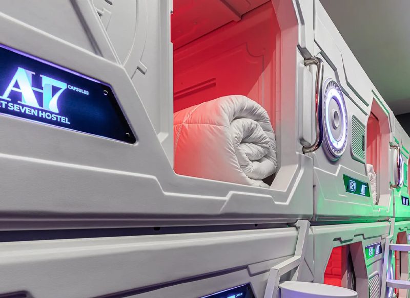 UNA EXPERIENCIA INOLVIDABLE EN EL ARTS SEVEN HOSTEL CAPSULE