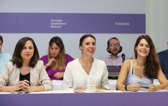 Irene Montero, Ione Belarra e Isabel Serra.
