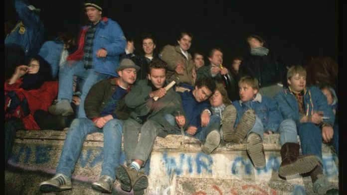 Muro de Berlín cuál fue el papel de la política española