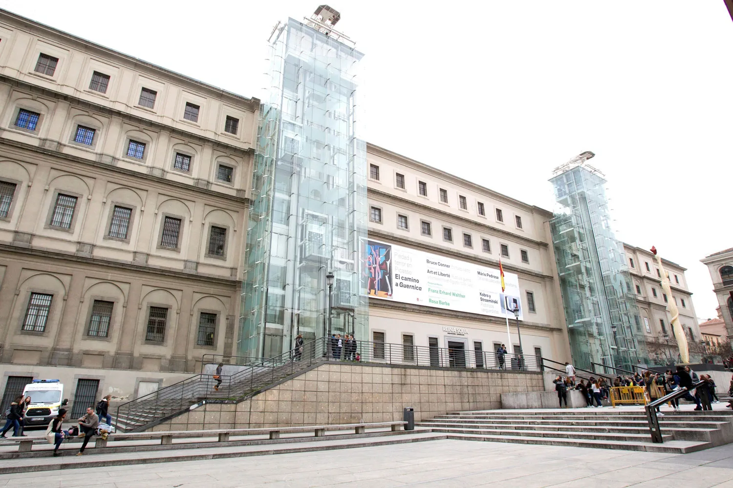 Museo Reina Sofía: cómo ver las obras de Salvador Dalí, Joan Miró y Pablo Picasso 1 Moncloa Visitas virtuales
