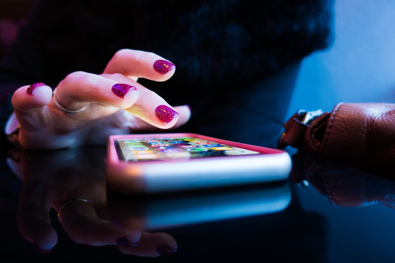 Discapacidad: 5 maneras de ayudar a las personas con la tecnología 2 Moncloa Software de síntesis de voz para ayudar a las personas con discapacidad auditiva