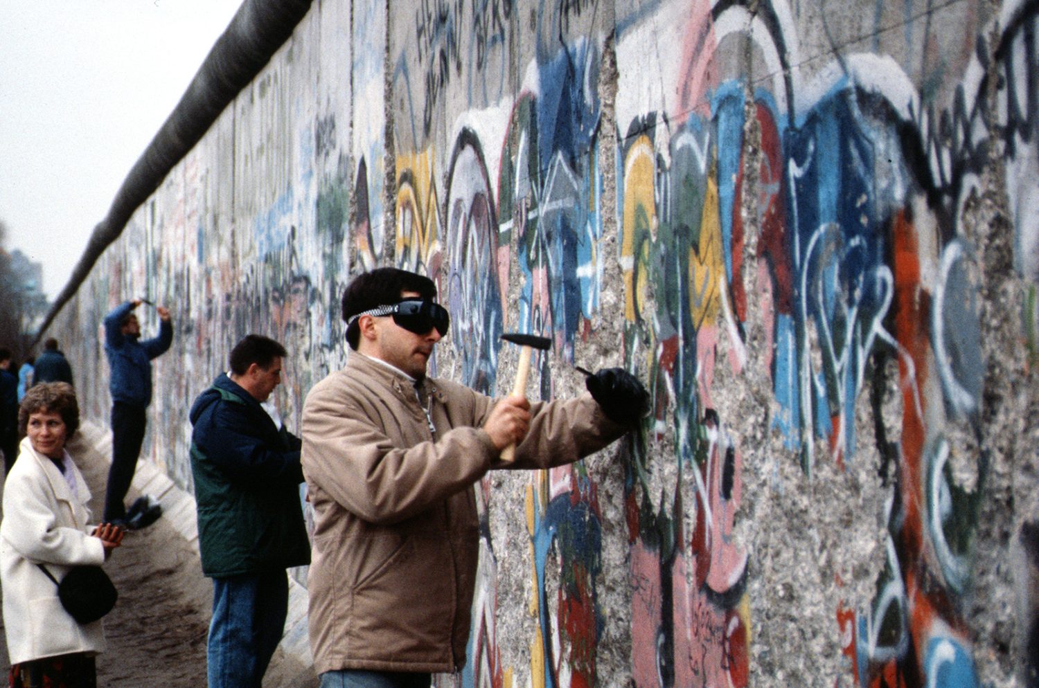 El aumento de inmigrantes extranjeros en España tras la caída del Muro de Berlín