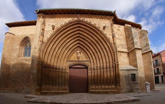 Explorando el Museo de la Iglesia de San Juan de Duero, Soria, España