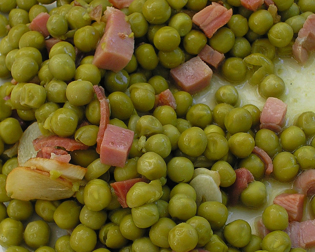 cocinar guisantes con jamon