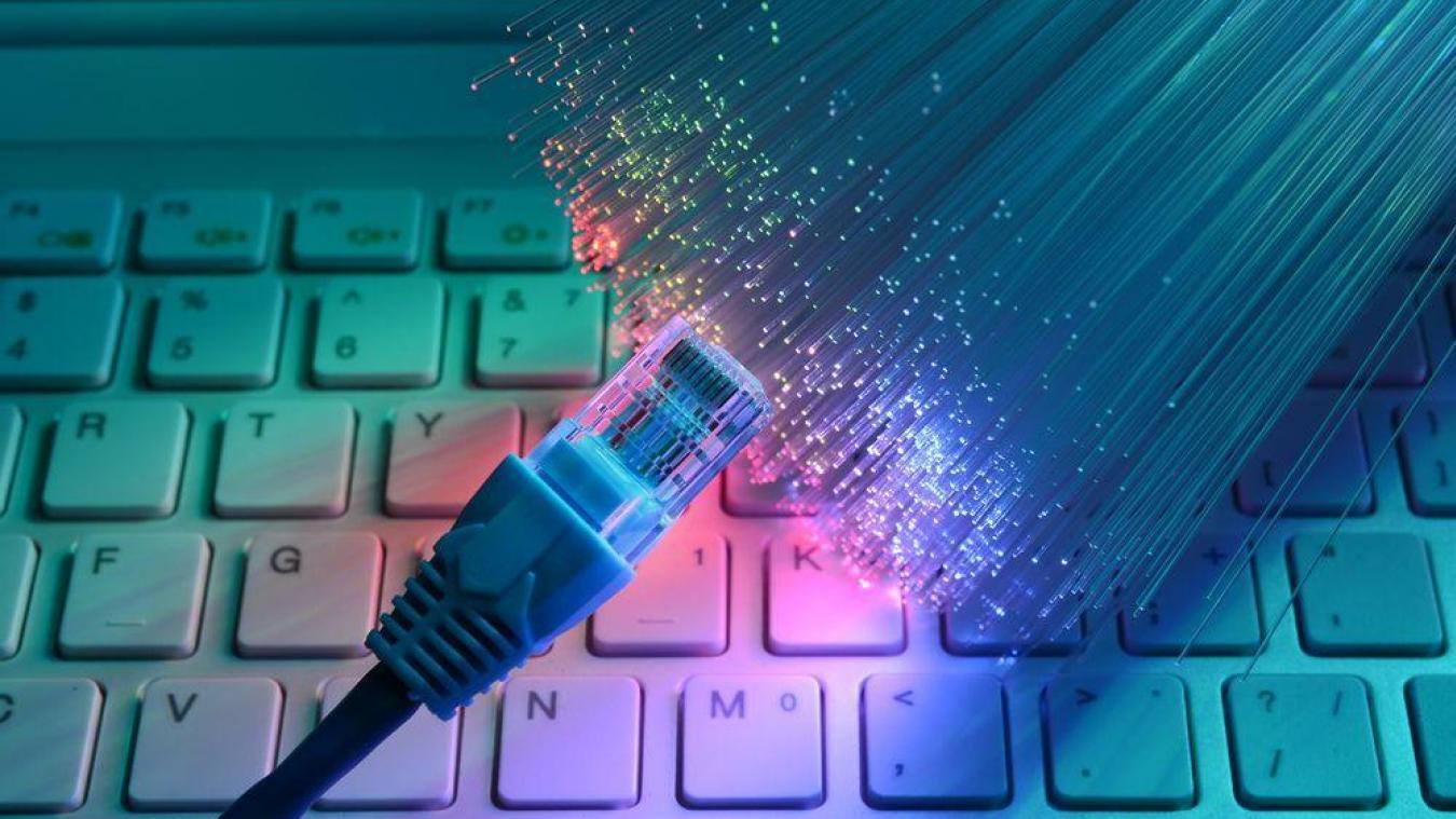 El nacimiento de internet y cómo transformó a la sociedad 2 Moncloa ¿Cómo el Internet ha cambiado el Entretenimiento?