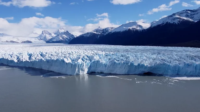 Un iceberg gigante se ha desprendido de la Antártida, pero no por el cambio climático.