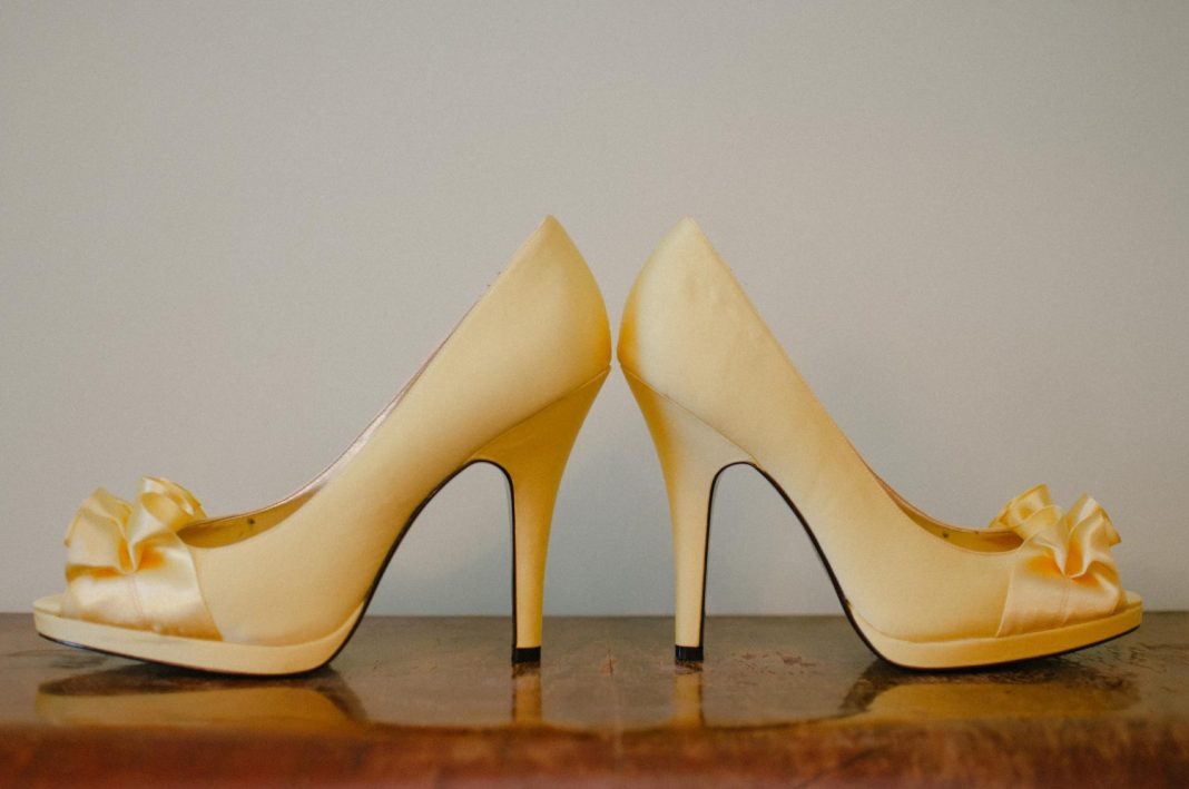 truco del hielo para llevar tacones sin dolor