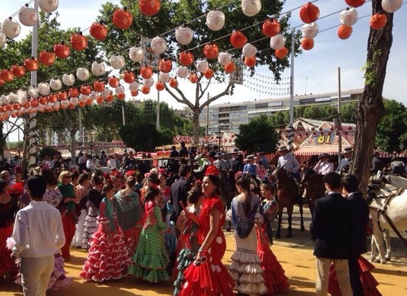 OTROS COMPLEMENTOS PARA EL LOOK DE FLAMENCA