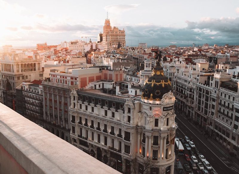 LÍMITES A LOS ALQUILERES EN ZONAS TENSIONADAS CON LA NUEVA LEY DE VIVIENDA
