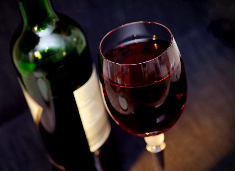 TIPOS DE VINO POR SU CRIANZA
