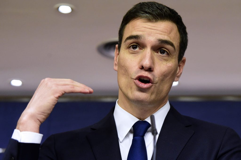 Pedro Sánchez, presidente en funciones del Gobierno, pone en guardia al personal eventual por el 23J