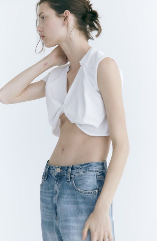 camiseta nudo zara