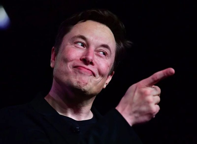 LAS COMPARACIONES DE ELON MUSK